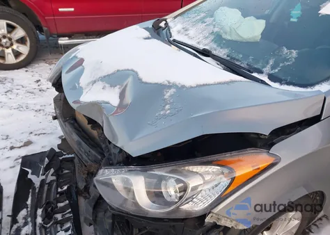 2015 Hyundai Elantra Gt z USA, uszkodzony, nr VIN KMHD35LH4FU235585